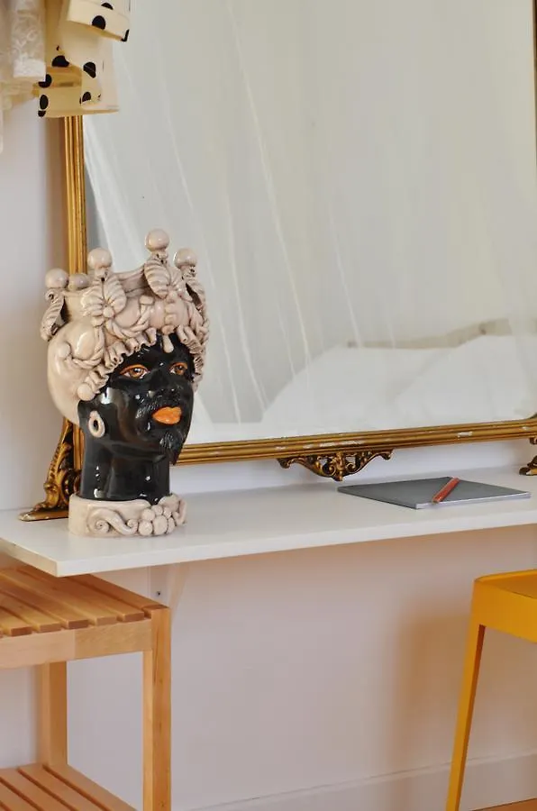 Lo Spazio Di Mima Noto Bed & Breakfast